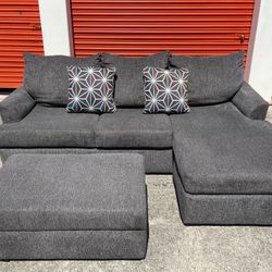 Broyhill Sectional Couch (Delivery Available)