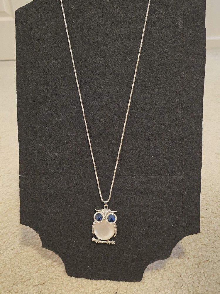 Gorgeous Crystal Owl Pendant