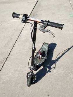 Razor electric scooter E100 GLOW with charger