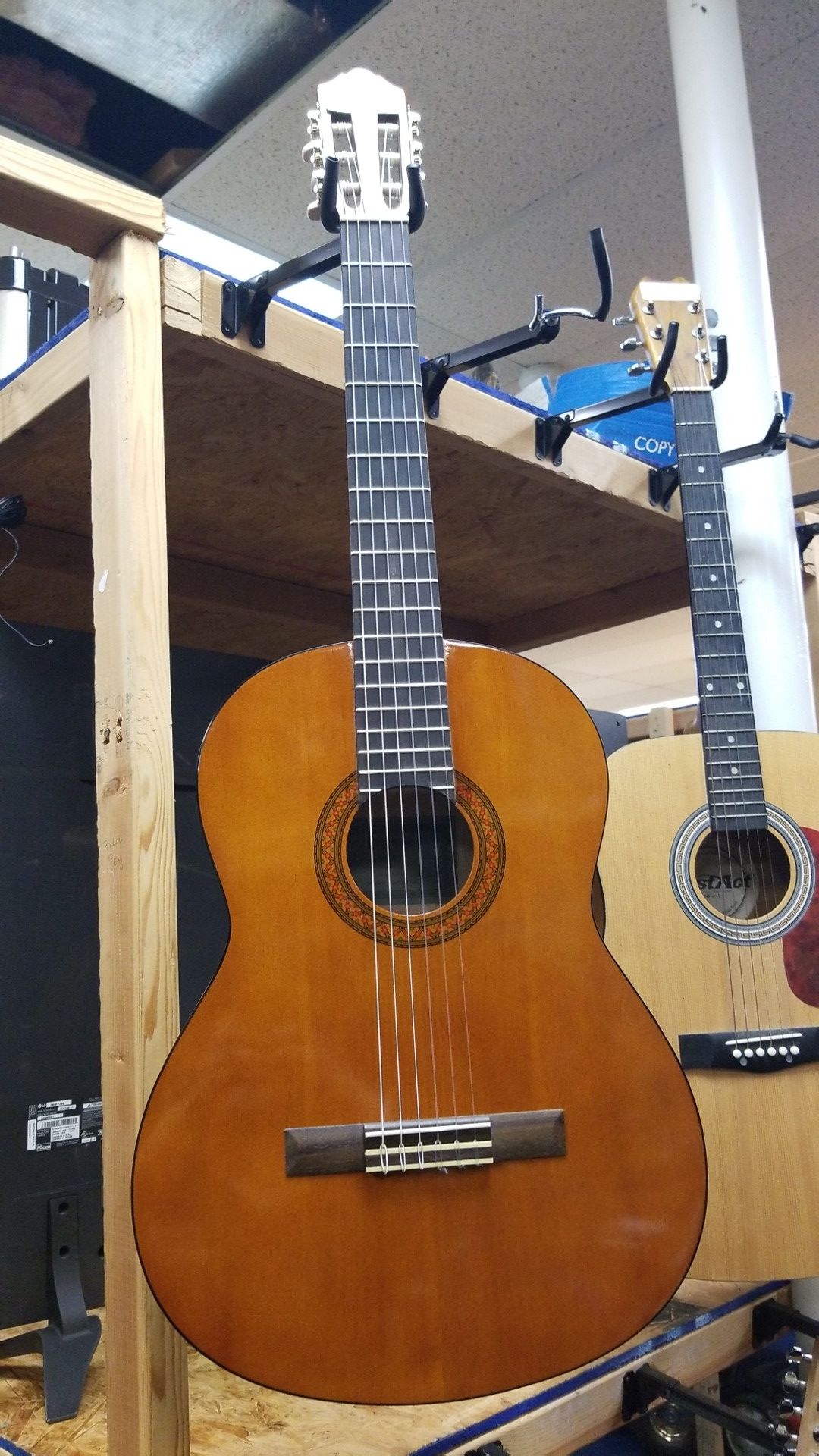 Yamaha Acoustic Guitar