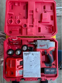 Milwaukee M18 cordless ProPex expansion tool