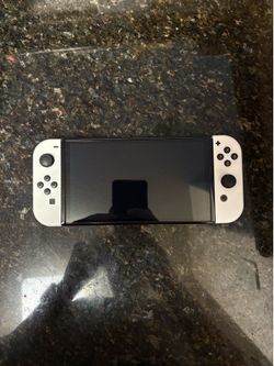 Nintendo Switch OLED + Accessories