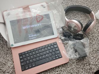 Emerson computer table with ear phones and charger brand new