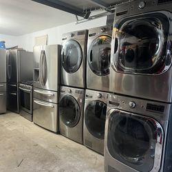 Venta De Lavadoras ,secadoras , Refrigeradores Y Estufas A Muy Buenos Precios Excelentes Condiciones Funciona Bien Cuenta Con Garantía Disponible 