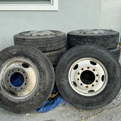 Gomas con Rims Para Camión 11R22.5