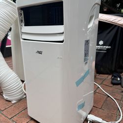 Portable Air Conditioner 8000 BTU - Arctic king
