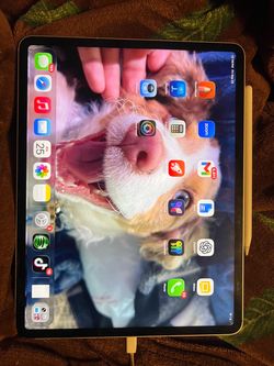 iPad 12.9 5th gen with Apple Pencil