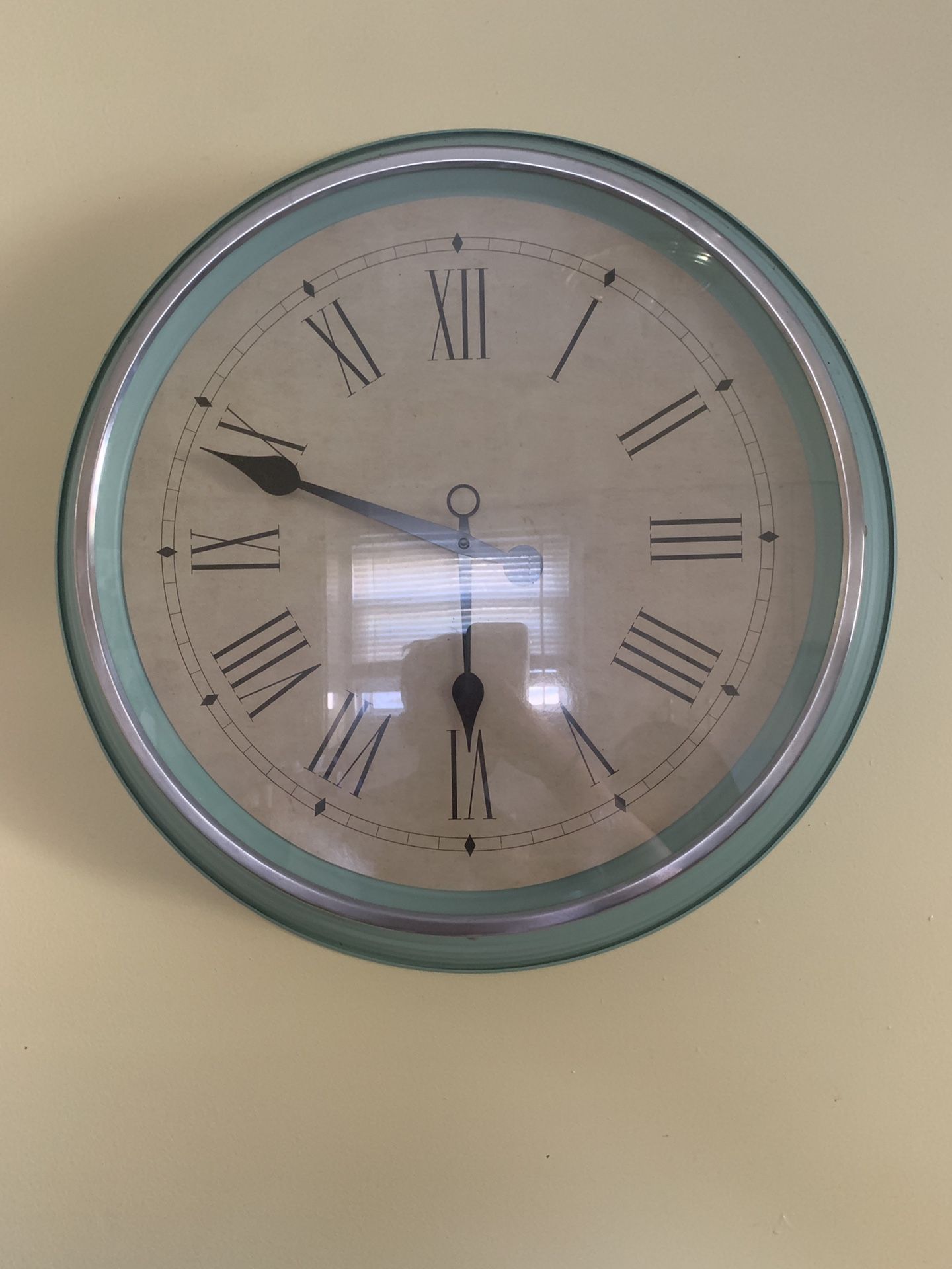 Clock/ vintage/ decor