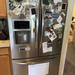 Frigidaire Refrigerator 