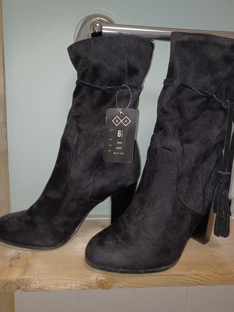 Black Boots With Heel