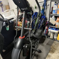 Elliptical. Schwinn 430