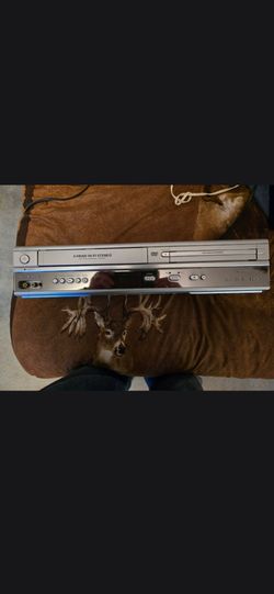 VCR/DVD/CD player $100