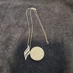 cadena con medalla oro blanco 14k Auténticos  gold  condimentos negros amarillos y blancos reales 