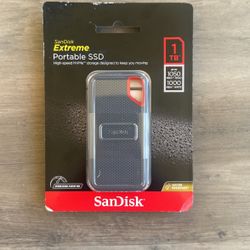 SanDisk - Extreme Portable 1TB External USB-C NVMe SSD - Black