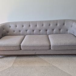 Gray couch, mint state