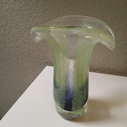 Amethyst Green Art Glass Vase 