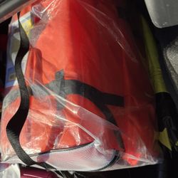 Brand New Life Jackets Fits 90 Pounds Above  Universal Size 