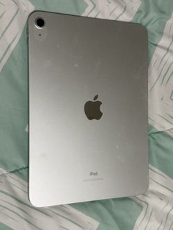 IPAD 10TH GEN 64GB WIFI ONLY IN MINT CONDITION!