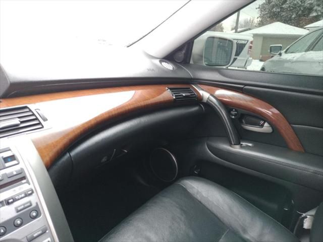 2005 Acura RL