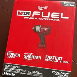 Milwaukee M18 Fuel 1/2” HIGH TORQUE impact Wrench