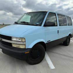 1999 Chevrolet Astro Van
