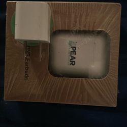 Pear Wireless Earbuds New In Box Similar To Apple Earbuds Comes With Real Apple Charging Block 
