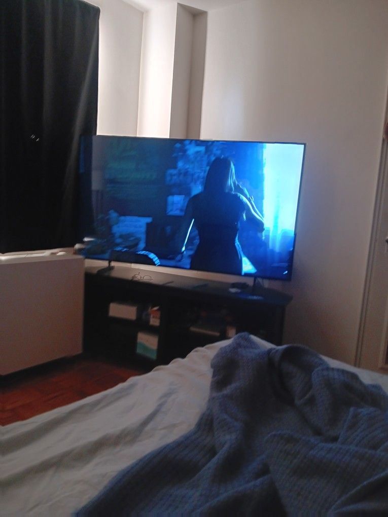 65" Samsung Smart TV