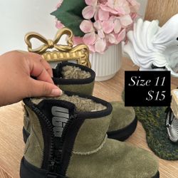 Uggs (GIRL BOOTS) 