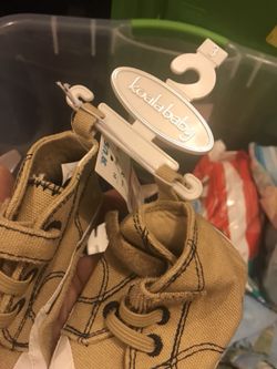 2 pairs of baby shoes siZe 3