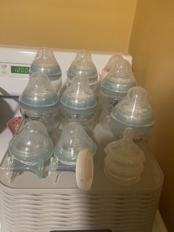 Tommee Tippee Baby Bottle Bundle 