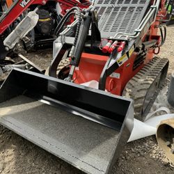 Mini Skid Steer AGT Lrt 23 Brand New Like Bobcat Kubota Ditch Witch