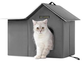 Indoor/outdoor cat house