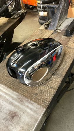 BSA A65 2 GALLON BLACK & CHROME STEEL PETROL FUEL GAS TANK 1(contact info removed)