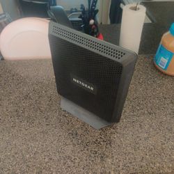 NETGEAR Nighthawk Cable Modem WiFi Router Combo 