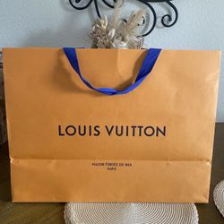 Large Louis Vuitton bag wide