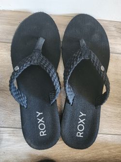 ROXY flip flops
