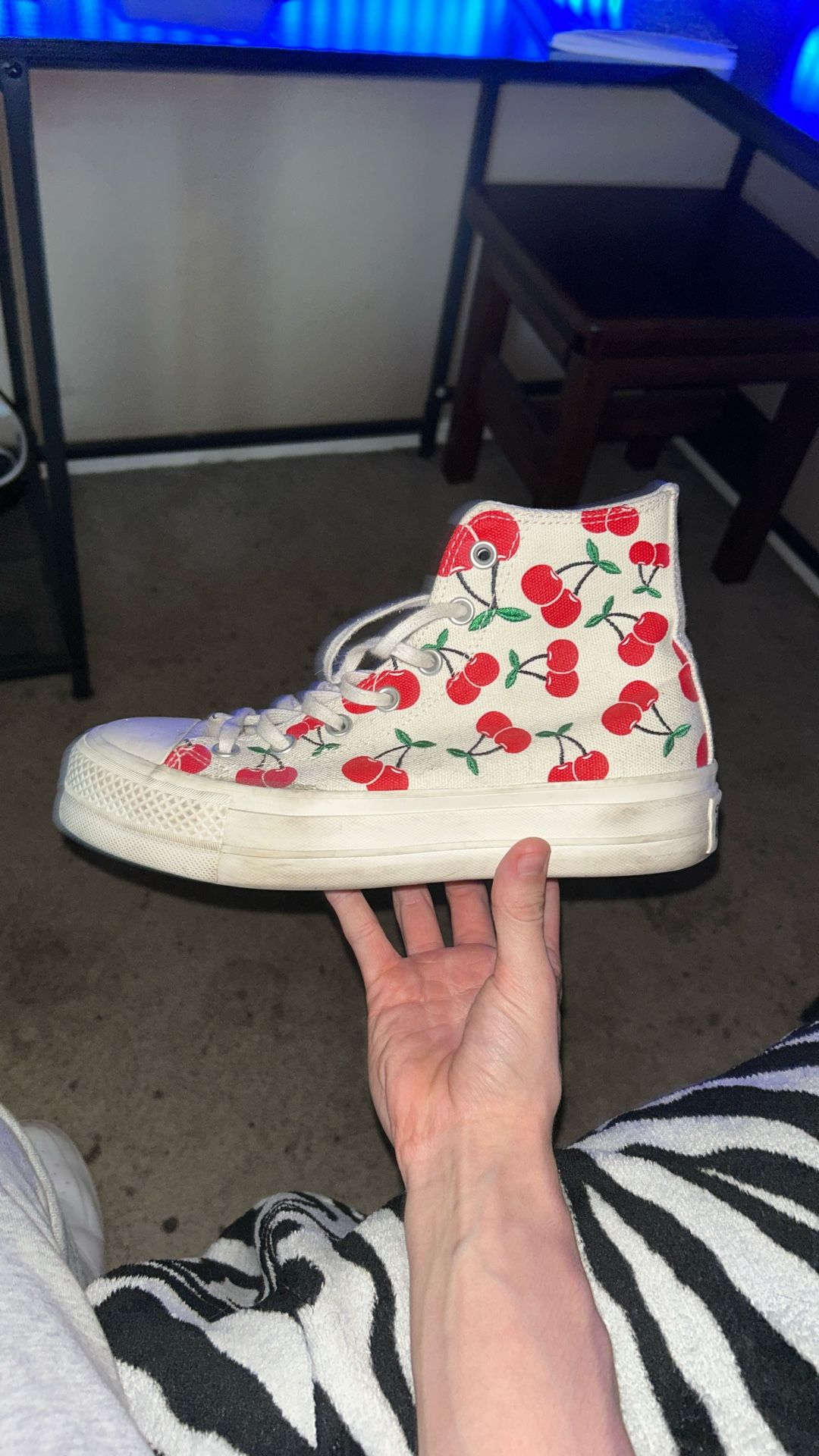 Cherry Converse Women’s Size 8 