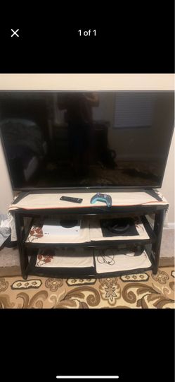 Selling Tv and Tv stand