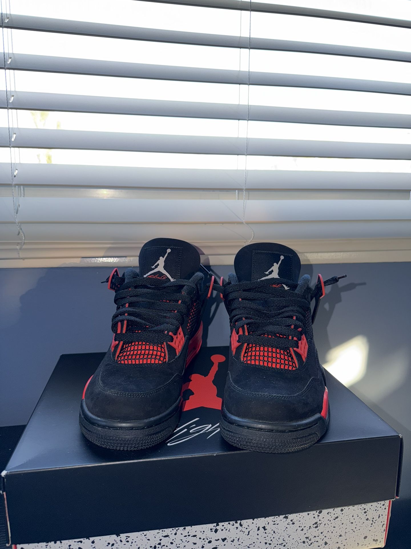 Air Jordan 4 Retro “red Thunder”