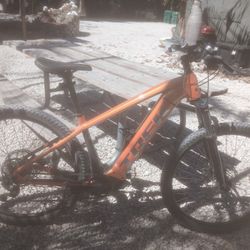 Trek Powerfly 4
