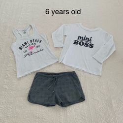 Girls Clothes. 