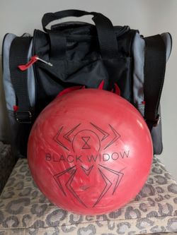 hammer Black widow pink 13.9 Pounds 3 hole Bowling Ball & Motiv Shock Single Tote Bowling Bag,