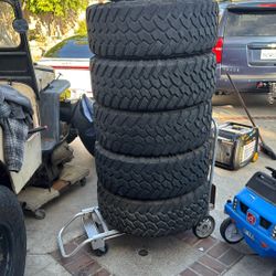 35x12.50R17 Nitto Trail Grappler M/T