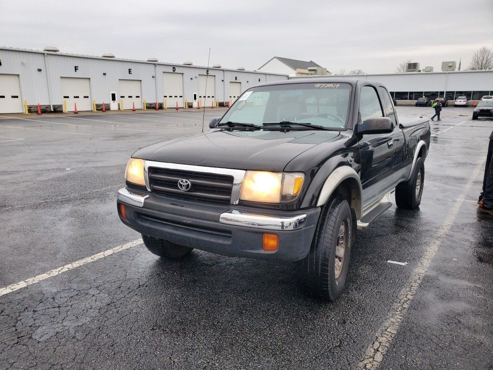 2000 Toyota Tacoma