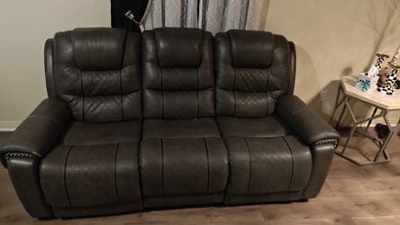 Gray Power Reclining Sofas