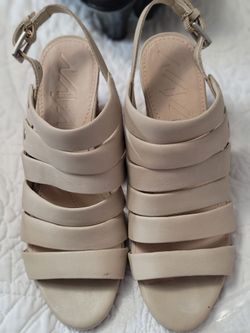 Sandles Beige size -7 1/2