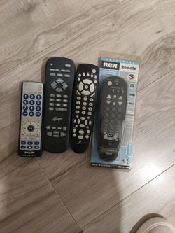 Universal remote bundle