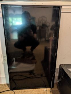 40" Samsung TV Works good!