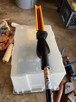 Expand- It Hedge Trimmer Attachment