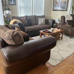 Price Reduced!! Stylish And Comfortable Sofa Set